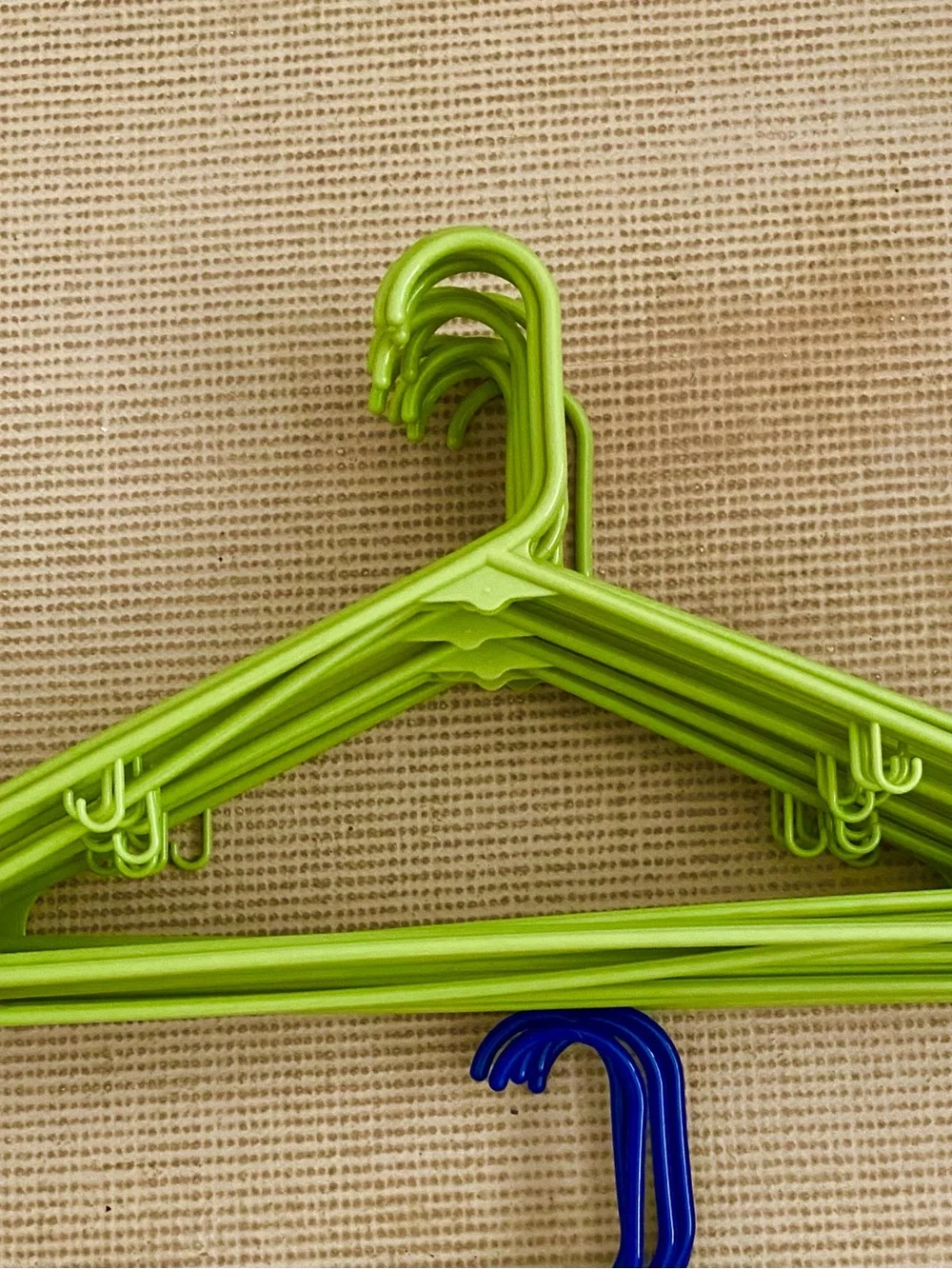 No Wire Hangers EVER! 45 + 1 Plastic Hangers. White,Green,Navy,Blue,Multicolors.